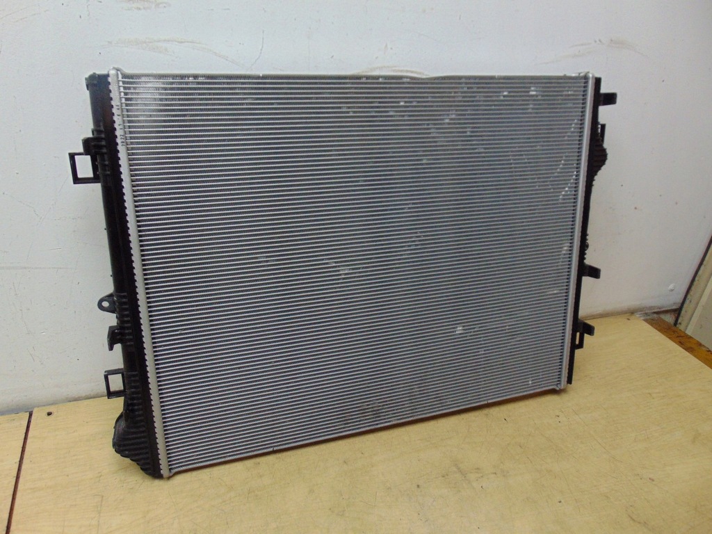 фото №10, Радиатор wody mercedes c63 s63 amg w206 a0995008501