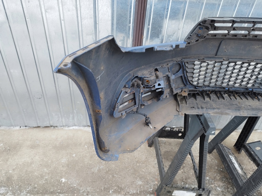 Бампер перед передній vw scirocco 3 3 1k8 lata 2008-2017 колір lr5z Недорого