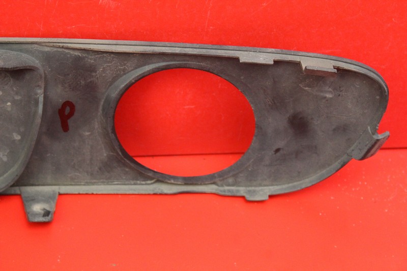 фото №6, Решётка бампера противотуманной фары правая 30655930 volvo s80 2 ii 06-09