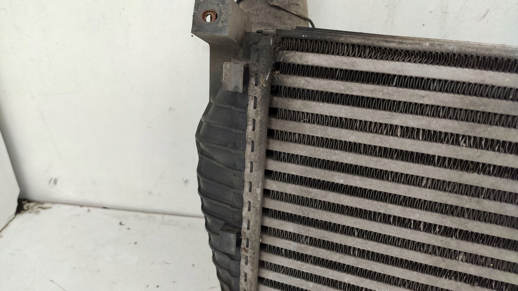 фото №5, Vw touareg 7l 2.5 tdi интеркулер радиатор