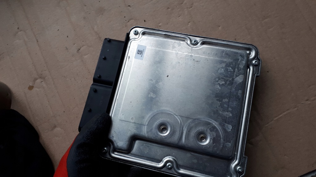 фото №5, A4 b9 8w бортовой компьютер блок управления двигателя 2.0 tdi a5 8w