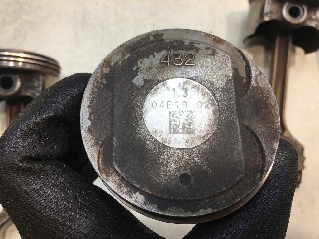 фото №9, Поршень шатун colt vi 1.3 16v 04e1902