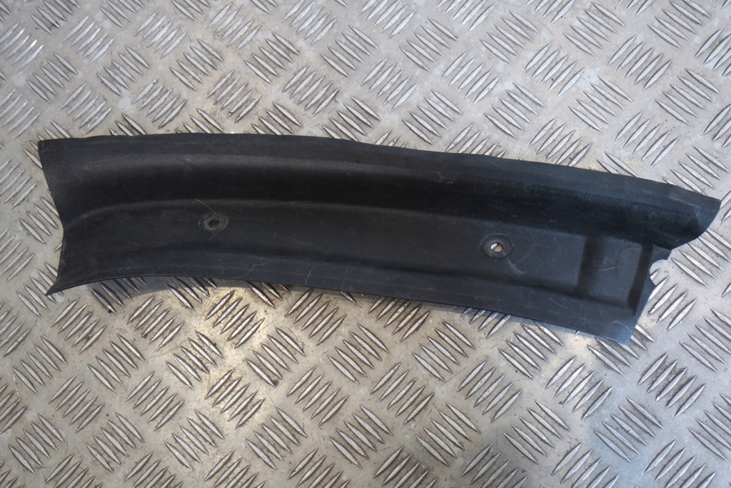 Купити Права захист лампи задній mercedes gl 166 a1666900464