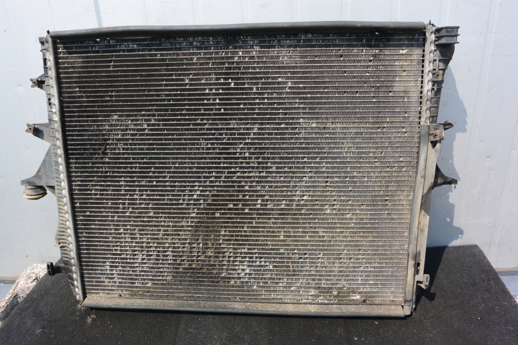 Радиатор воды 3.0 tdi audi q7 4l touareg 7l Киев