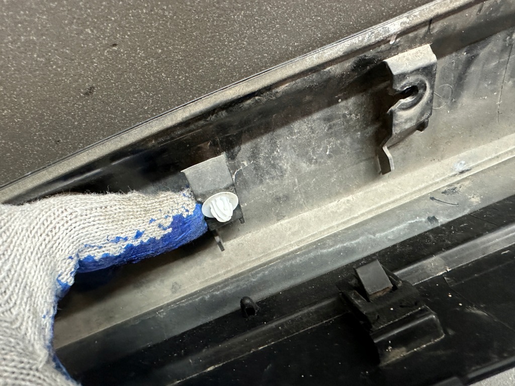 Молдинг двері правий задній ryski lexus rx iv 75075-48140 Оригінал