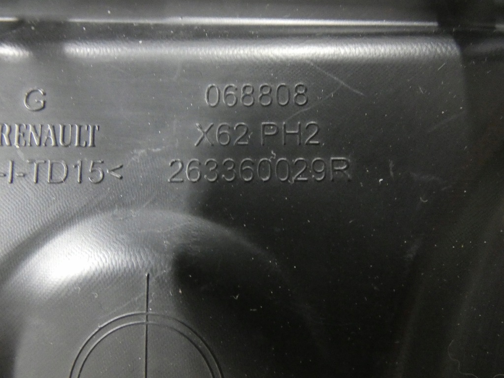 фото №9, Решётка бампера renault master iv левая 767.