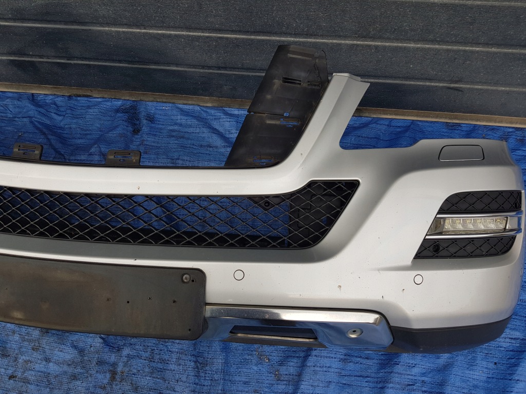 Бампер перед передний mercedes ml w164 рестайлинг  c775 775 ксенон Недорого