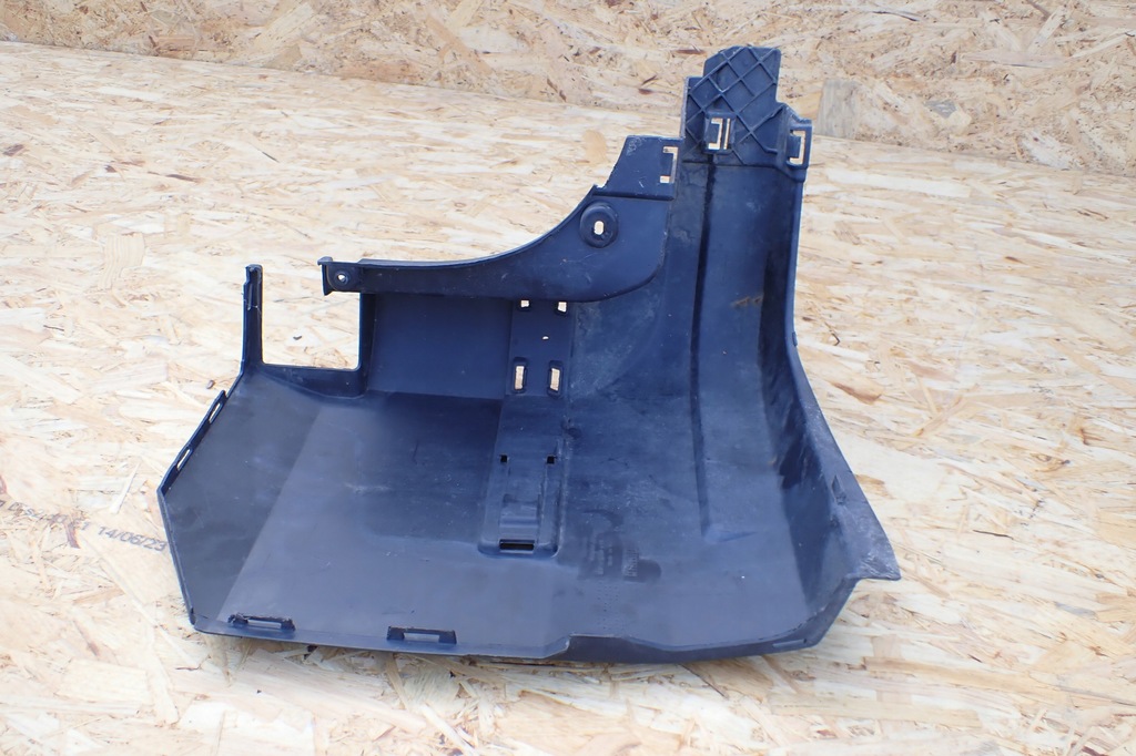 фото №10, Уголок бампера задняя правый vw crafter ii 2 2017- 7c0807322