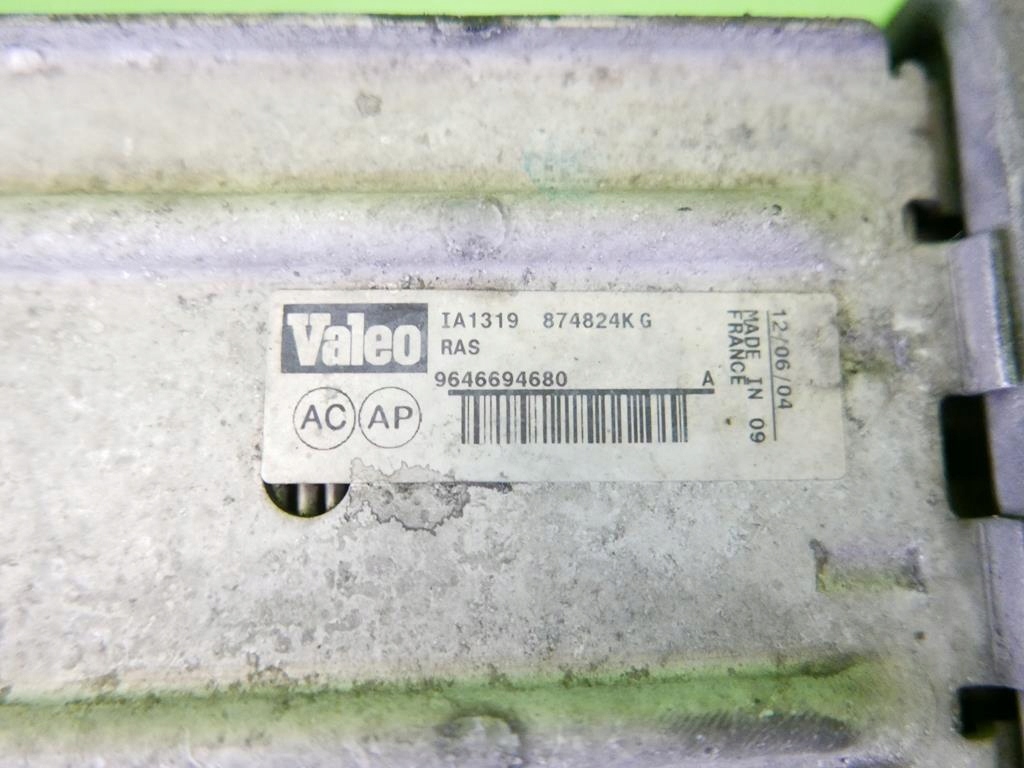 Интеркулер радиатор peugeot 307 phi 1.6 hdi 01- с Разборки