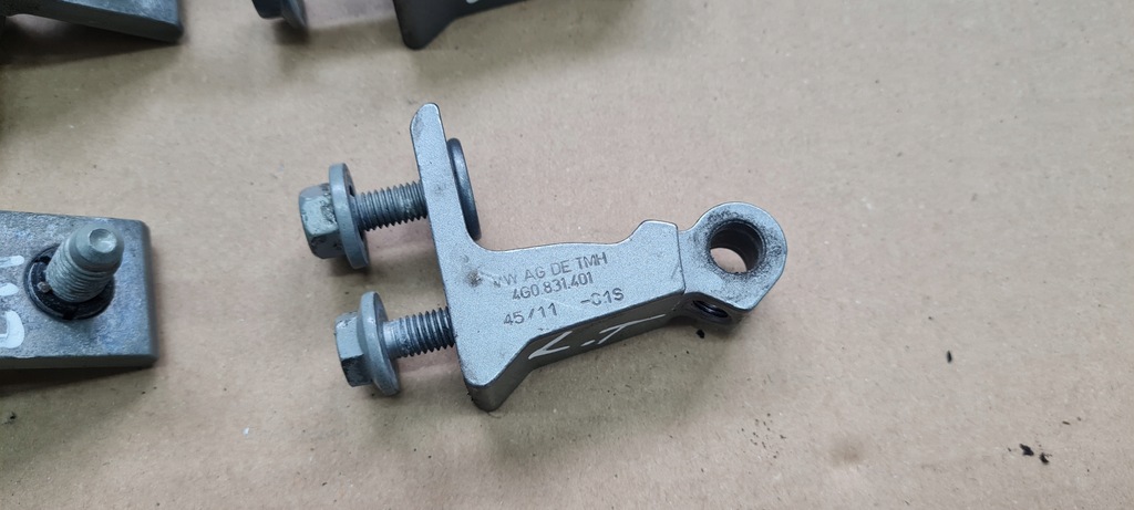 фото №4, A7 4g петля петлі двері ліва лівий задня задні комплект ly7g