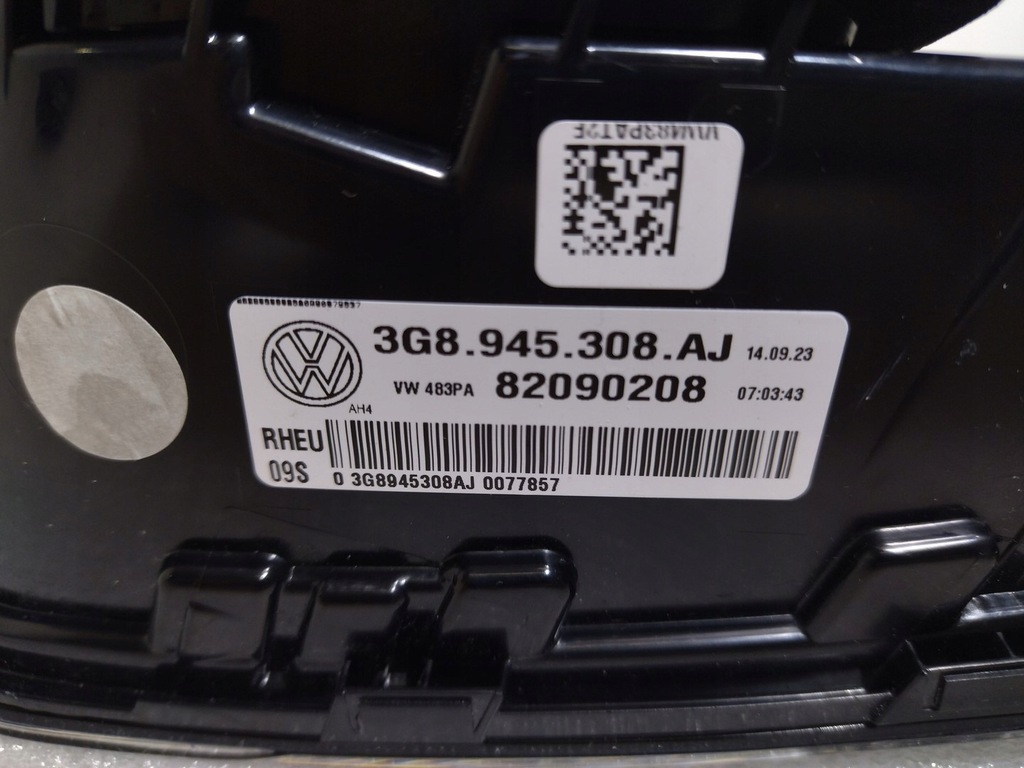 фото №16, 3g8945308aj оригинальная лампа правая задняя r-line vw arteon 2017+