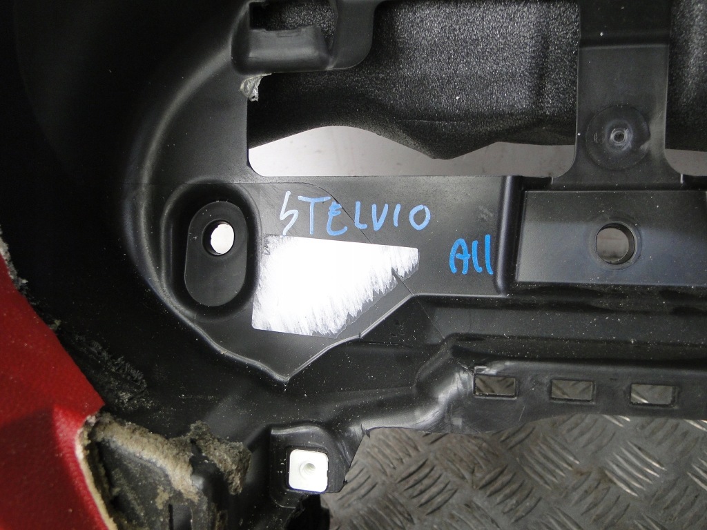 Приборная панель панель  подушка безопасности ремни alfa romeo stelvio оригинал  !!!! Цена