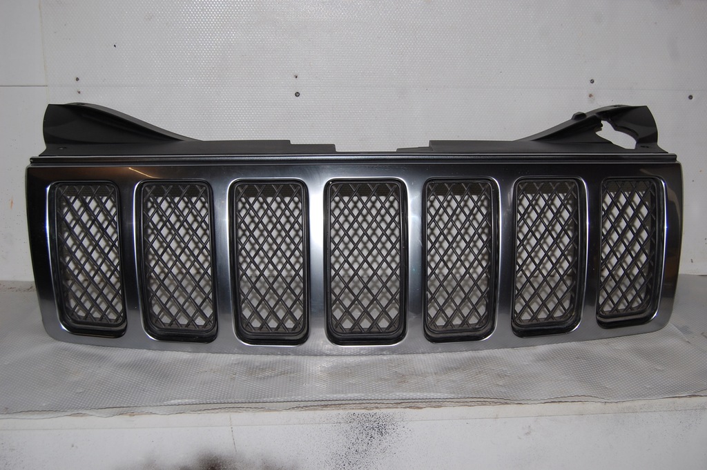 фото №1, Jeep grand cherokee решётка радиатора решётка радиатора 2005-2012 55157414aa оригинал