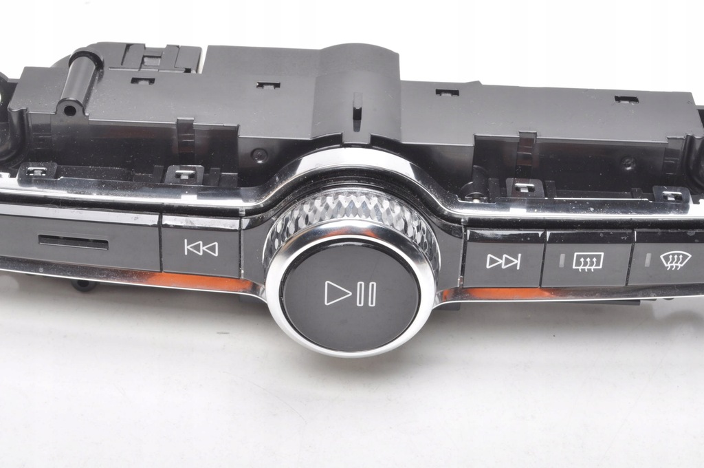 фото №2, Volvo xc90 ii панель радіо p31346790