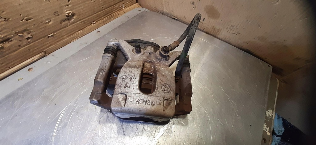 фото №5, Суппорт тормозной правый задняя электрический renault megane v e-tech