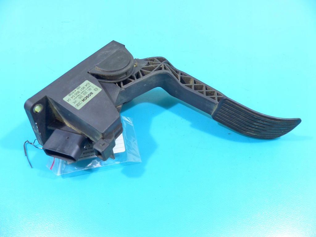 фото №1, Потенціометр газу педаль mercedes vito w638 2,2cdi