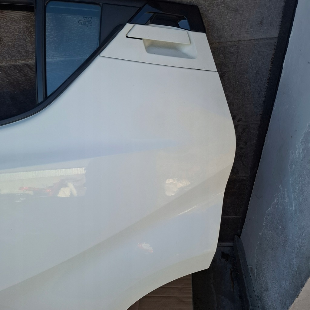фото №7, Toyota chr ch-r дверь перед левая задняя задние левая 040 w цвет белый