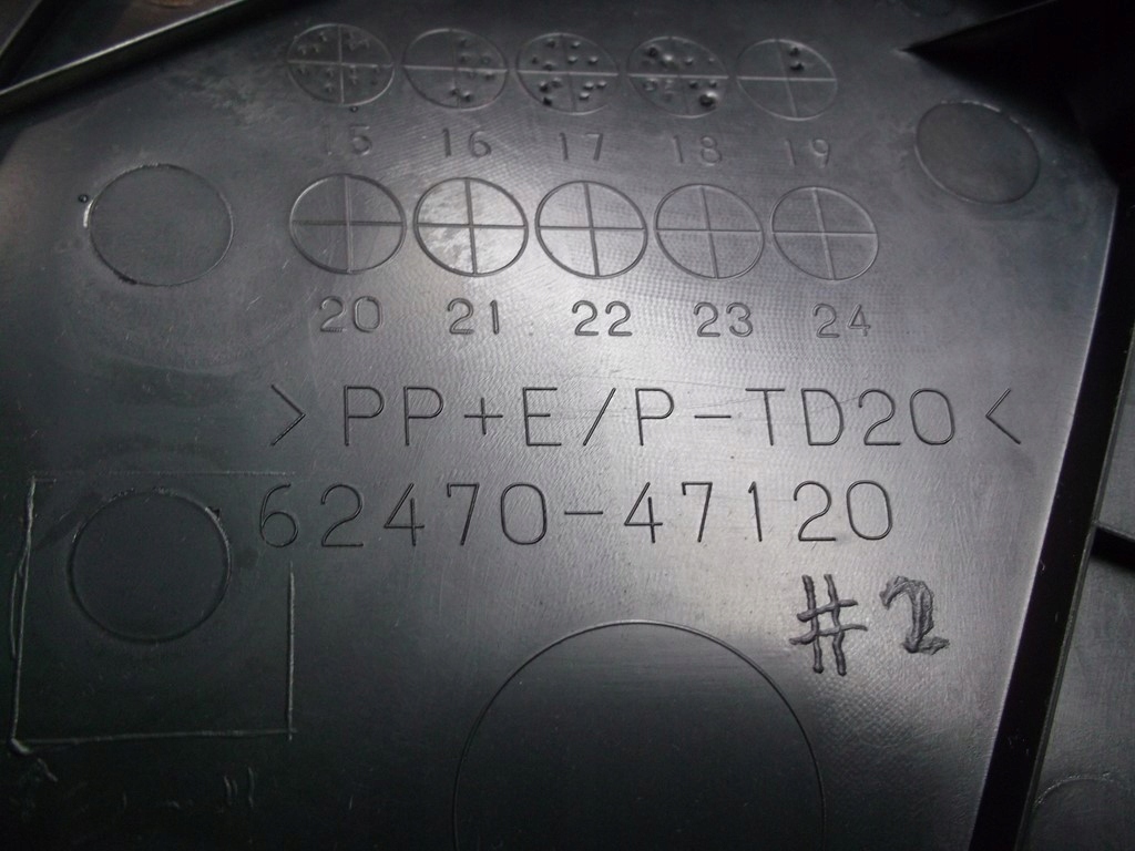 фото №3, Toyota prius iv защита стойка задняя