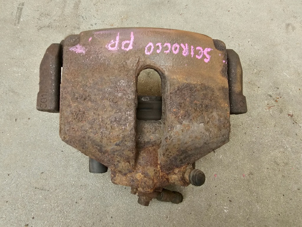 фото №4, Vw scirocco 08-14 суппорт тормозной правый перед