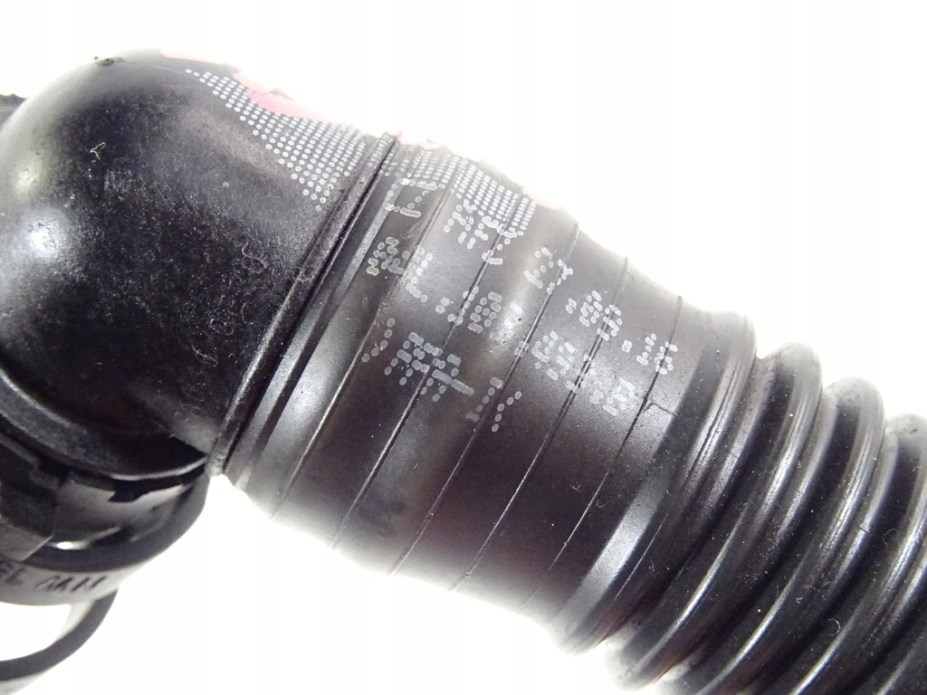 фото №6, Audi a1 8x lift 1.6 tdi шланг трубка вентиляция картера 04l103493b