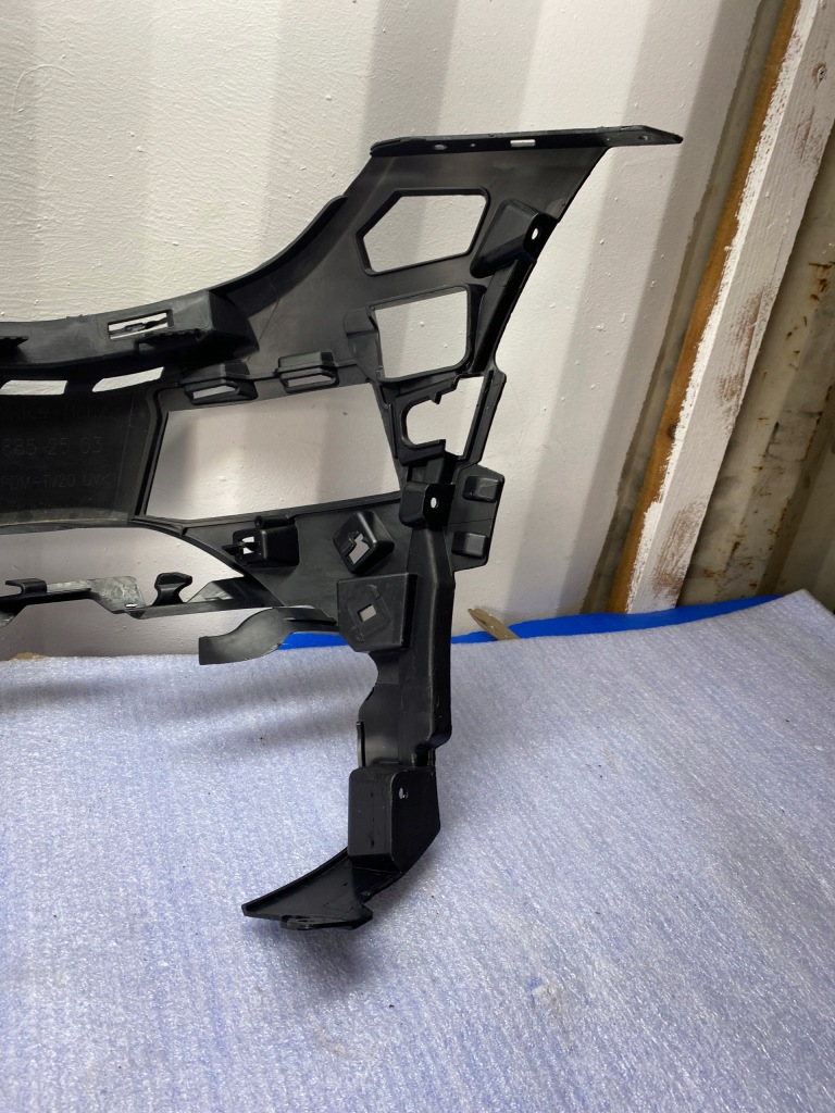 фото №10, Напрямна бампер правий перед mercedes e 213 w213