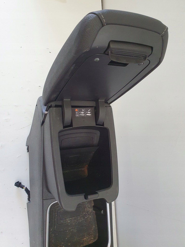 фото №7, Grandland подлокотник туннель индукция подогрев 230v