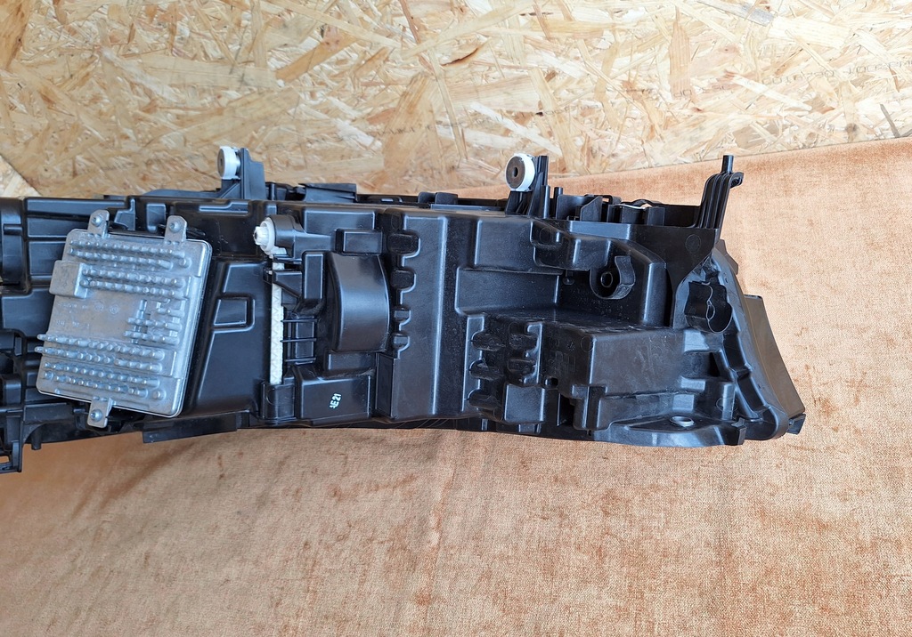 фото №12, Bmw ix i20 m60 лампа права full led 5a3ce92 комплектна