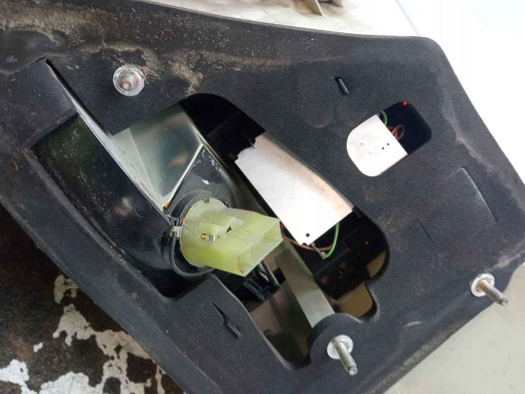 фото №7, Лампа задня ліва europa 155513 bmw seria 7 iv 2001-2008 e65/66/67/68