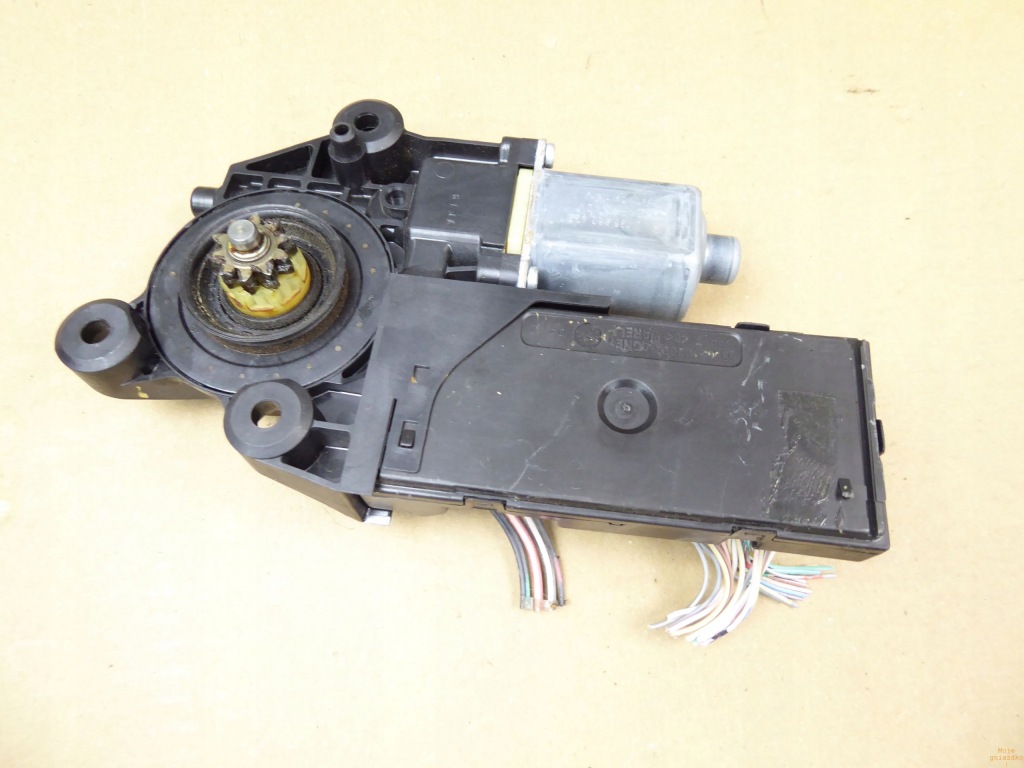 фото №4, Моторчик стекло renault megane iii 3 левый перед 966315101