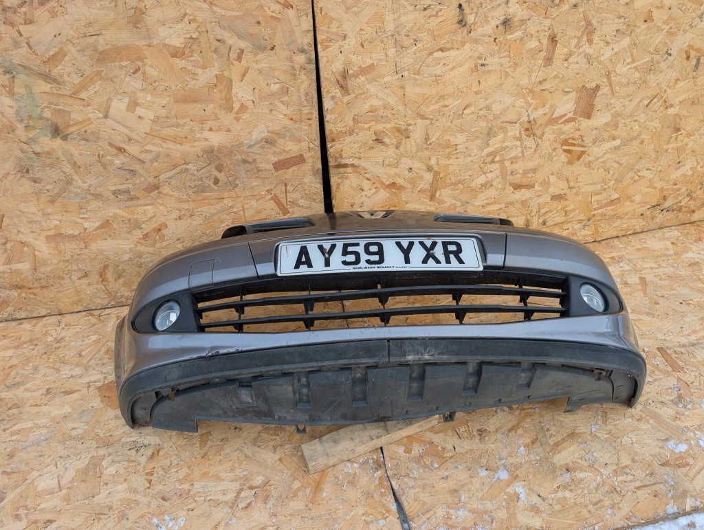 Бампер перед передній renault modus рестайлінг  08-12r Зі Шроту