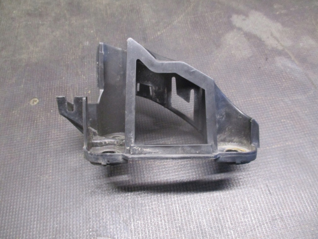 Направляющая бампера правый задняя citroen c5 x7 08-17r 9681049680 Киев