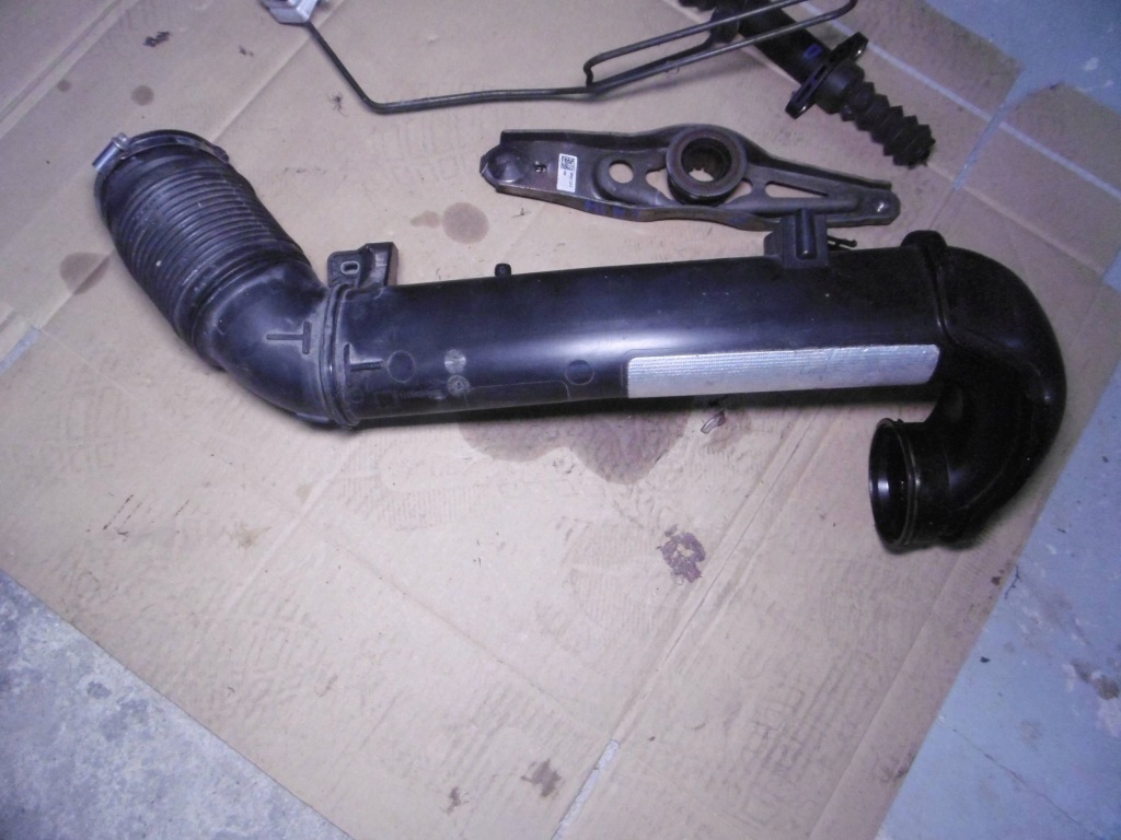 Купити Вентиляція картера mini one - cooper f56 f55 1105879sj1