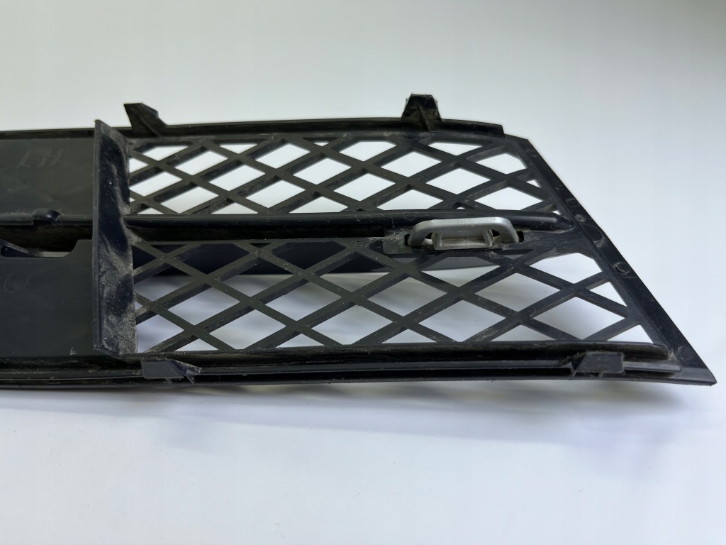 Решітка бампера перед ліва bmw f10 f11 7200699 Київ