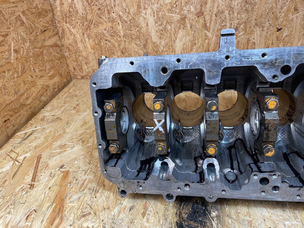 фото №10, Блок двигуна bmw 7 f01 f02 3.0d n57d30a 7799978