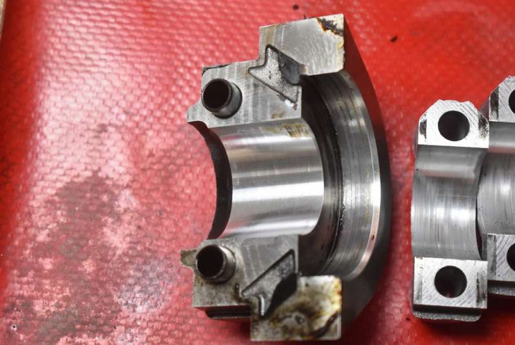 фото №9, Головка двигателя 4r8q-6c064 jaguar s-type 2.7 biturbo 207 km 04-08