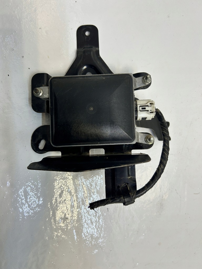 фото №1, Mazda cx-5 радар датчик поперечина движения kr82-67y80a