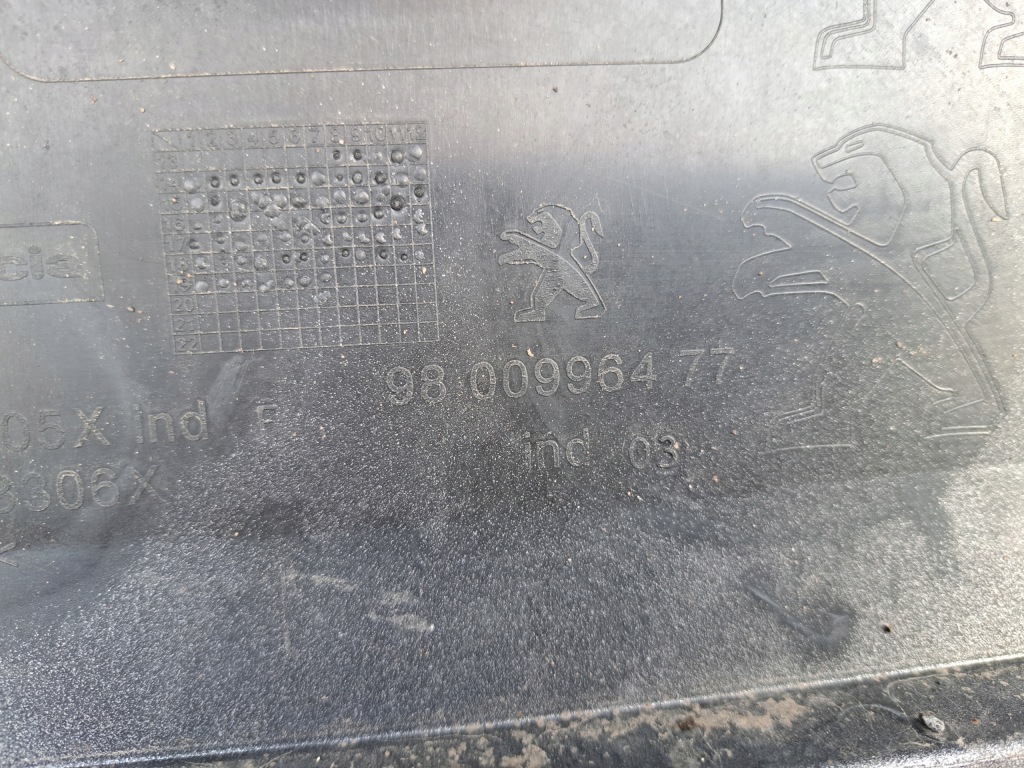 фото №11, Peugeot 308 13- kombi бампер задня 9800996477