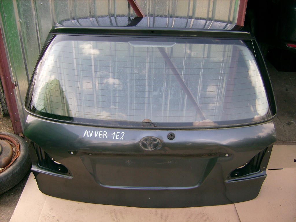 фото №1, Крышка багажника багажника задняя 1e2 toyota avensis verso 01-03r