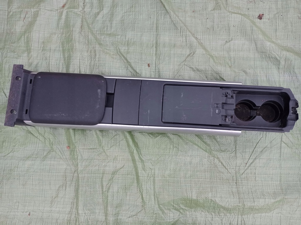 фото №2, Подлокотник туннель средний mazda rx8 rx-8