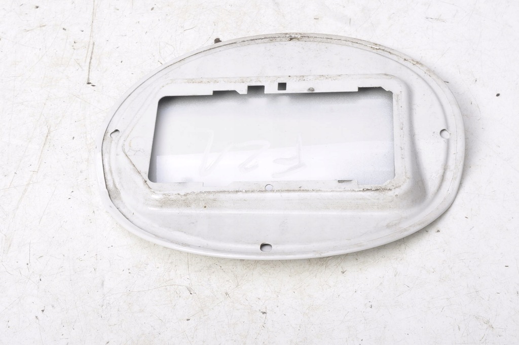 фото №2, Bmw f21 кришка заливної пального