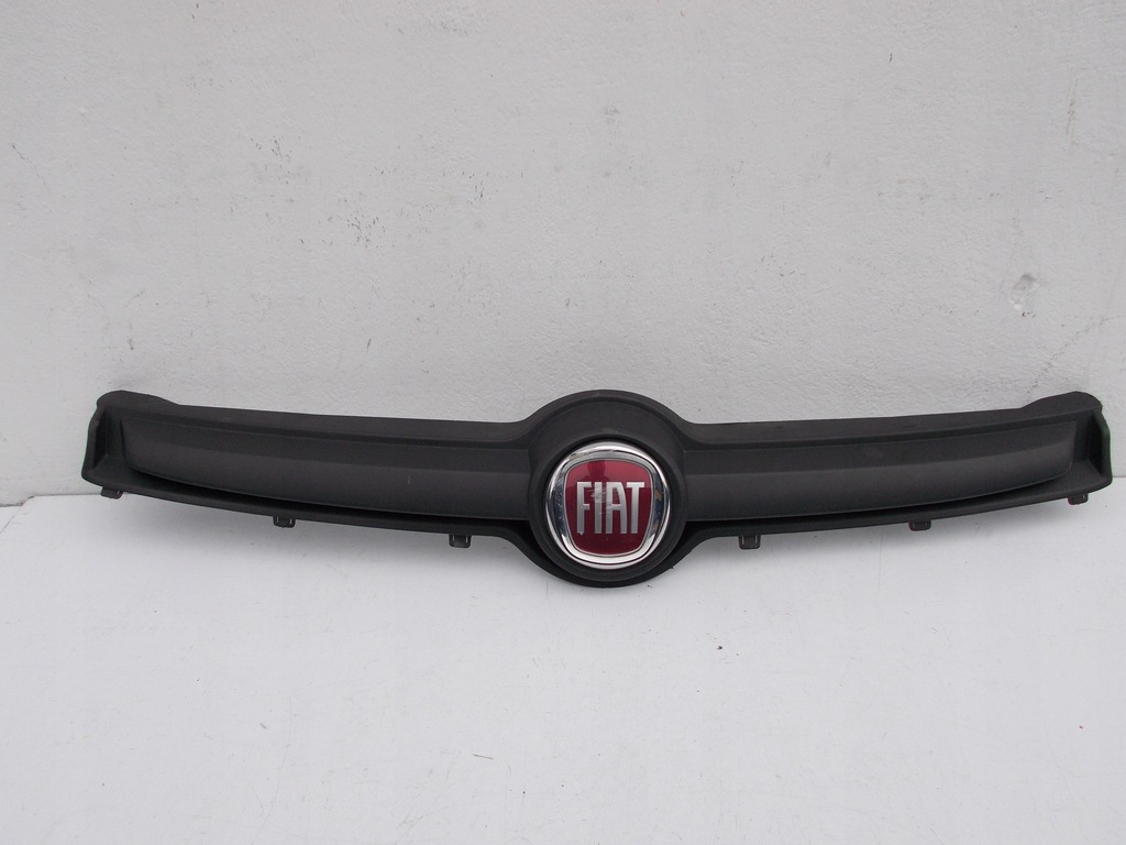 фото №1, Решётка радиатора решётка радиатора значок fiat panda iii 3 735520656