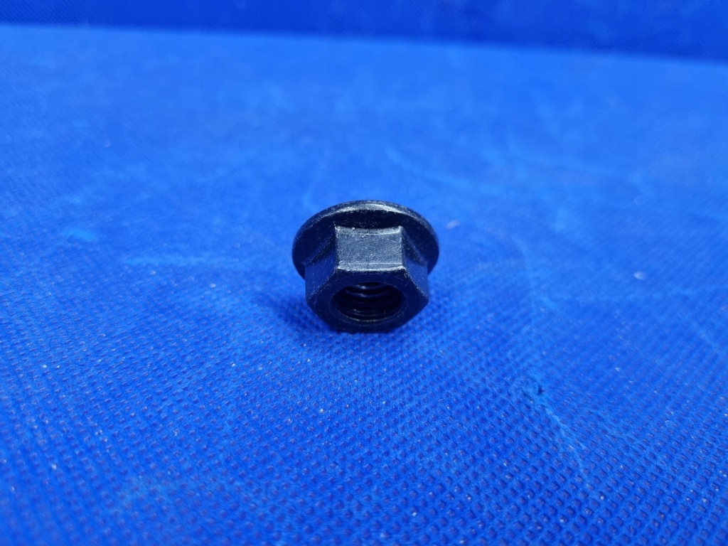 Tesla model 3 / y гайка підвіска m12 x 1.75 10.9 1478378-00-a Недорого