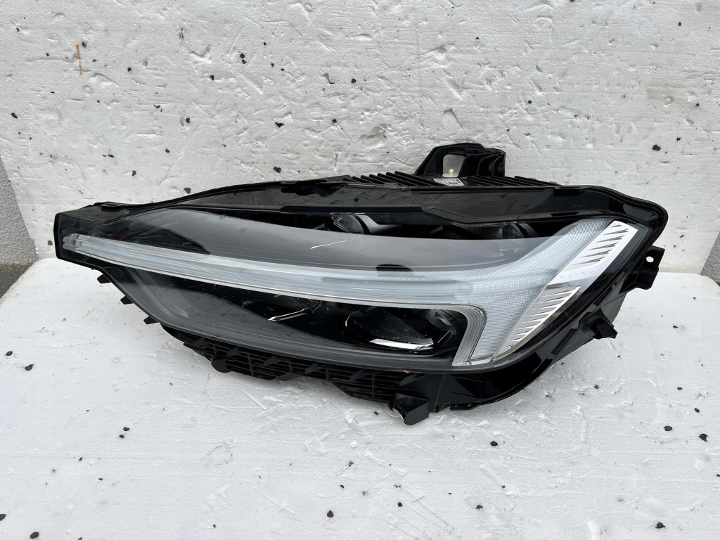 фото №1, Лампа ліва volvo xc60 ii lift full led 32404705