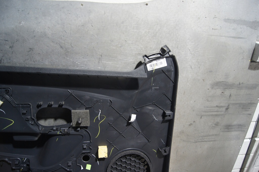 фото №8, Обшивка двері правий перед dacia sandero 809086151r