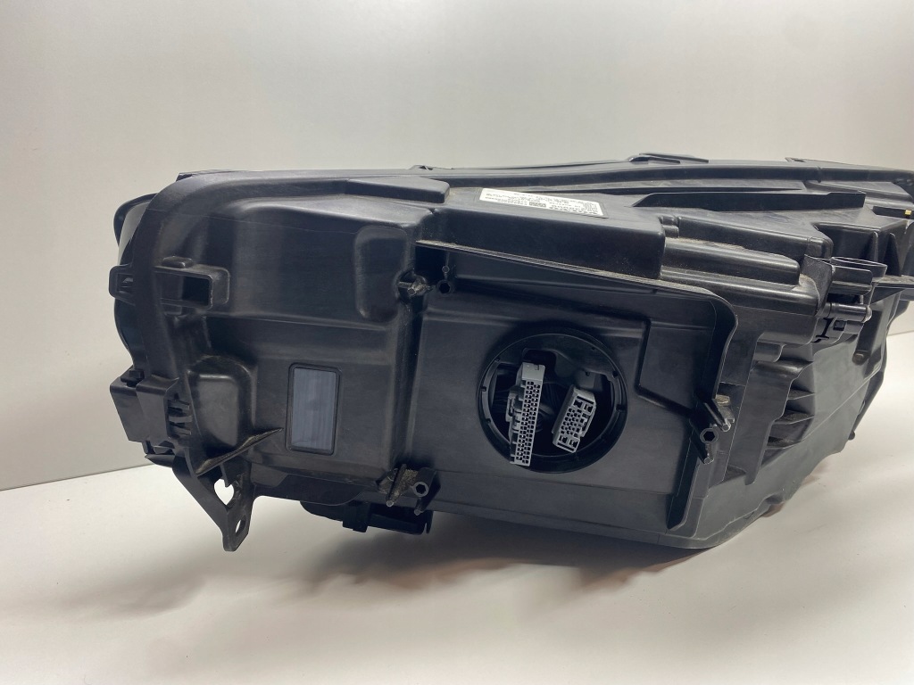 Volvo xc40 xc 40 рестайлінг  фара правий правий перед передня full led європа  32338909 Недорого