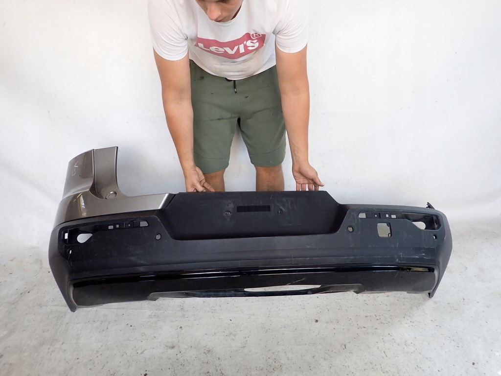 фото №1, Volvo xc40 17- бампер задня задній pdc