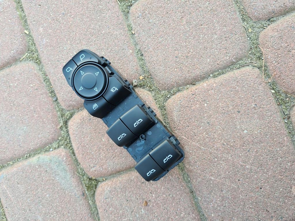 фото №1, Переключатель окон europa opel insignia b 84211876