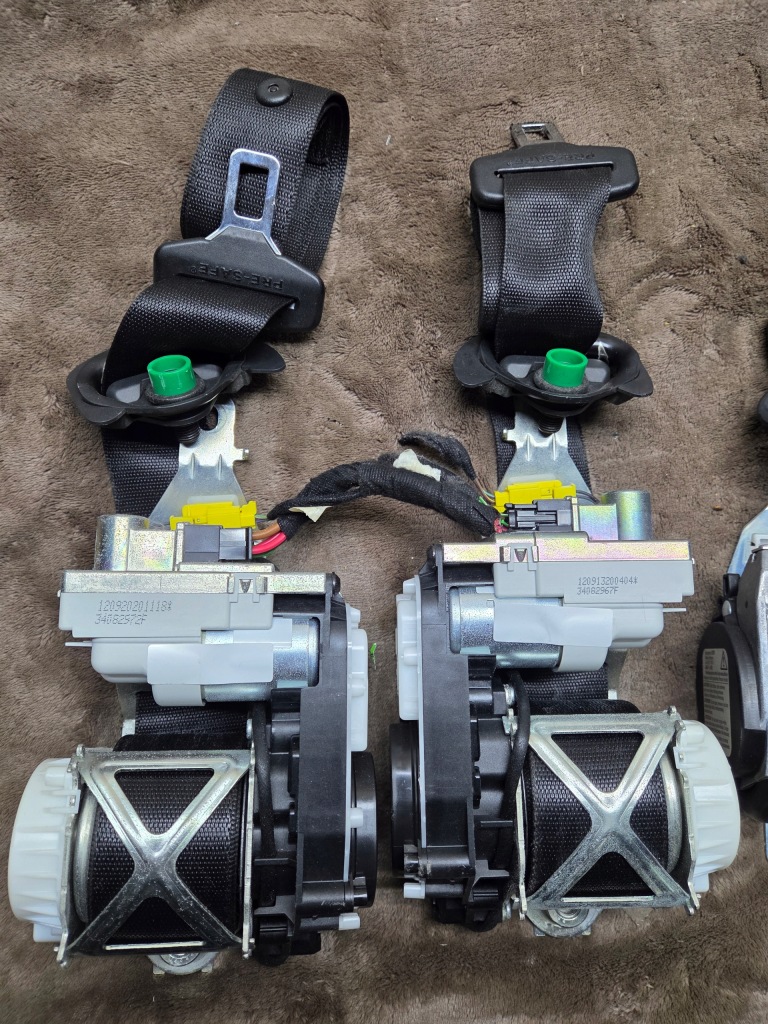 фото №3, Mercedes gl ml gle w166 ремені безпеки комплект перед задня правий лівий