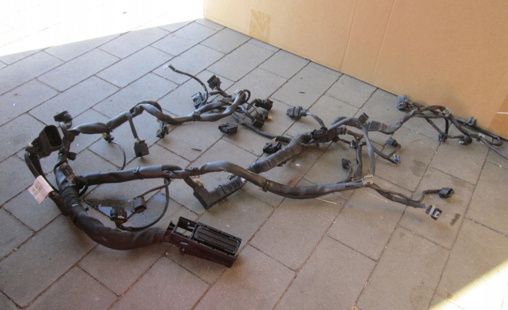 фото №1, Mercedes glk x204 w212 электропроводка двигателя 1.8 cgi