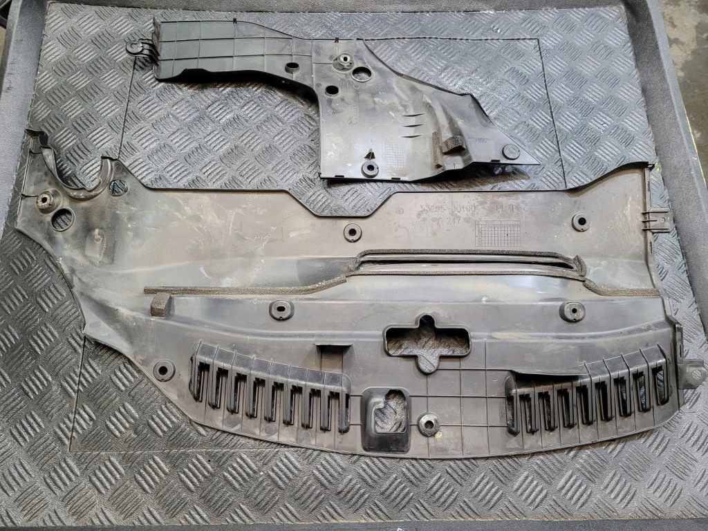 Накладка поперечина перед передній верхній комплектна lexus gs 4 iv gs250 12- в Україні